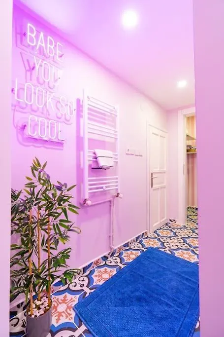 فيلة اسطنبول Maximalist House In City Center